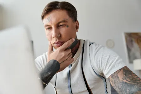 Booking fatigue je reálny: Ako (ne)vyhorieť z vlastného úspechu