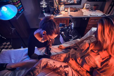 Tattoo storytelling vizuálne: Ako pomocou tetovania písať príbehy